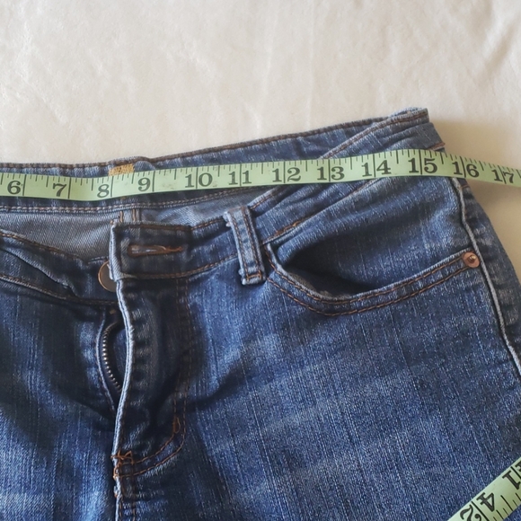 7FAM jeans. Size 29. EUC - Picture 4 of 5